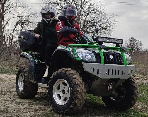 Катание на квадроциклах в Волгограде. Сервис Ultra Подарки. Подарочный сертификат на катание на квадроциклах в Волгограде. Закажите катание на квадроциклах недорого и наслаждайтесь активным отдыхом с друзьями. Выбирайте живописные маршруты для езды на квадроциклах. Сервис UltraPodarki.ru 8800-505-9530. Катание на квадроциклах, Прокат квадроциклов, езда на квадроцикле, прокат квадроциклов Волгоград, катание на квадроциклах Волгоград, Катание на квадроциклах зимой, Катание на квадроциклах летом, Сертификат на катание на квадроциклах 

