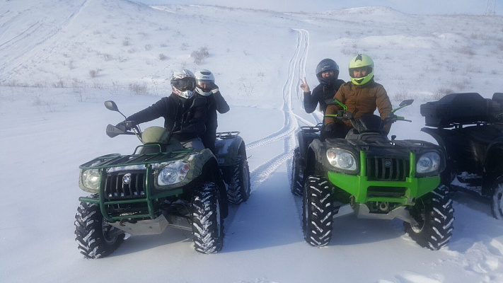 Катание на квадроциклах в Волгограде. Сервис Ultra Подарки. Подарочный сертификат на катание на квадроциклах в Волгограде. Закажите катание на квадроциклах недорого и наслаждайтесь активным отдыхом с друзьями. Выбирайте живописные маршруты для езды на квадроциклах. Сервис UltraPodarki.ru 8800-505-9530. Катание на квадроциклах, Прокат квадроциклов, езда на квадроцикле, прокат квадроциклов Волгоград, катание на квадроциклах Волгоград, Катание на квадроциклах зимой, Катание на квадроциклах летом, Сертификат на катание на квадроциклах 

