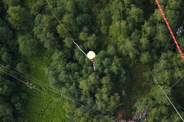 Роупджампинг - прыжки с верёвкой в Волгограде. Подарочные сертификаты Ultra Подарки. Роупджампинг в Волгограде - Экстремальный оригинальный подарок или подарочный сертификат на Роупджампинг - прыжки с верёвкой. Сервис UltraPodarki.ru 8-800-505-95-30. роупджампинг Волгоград, прыжок веревка Волгоград, роупджампинг, прыжок веревка, прыжок с веревкой, Подарок, подарочный сертификат, экстрим, экстремальный подарок