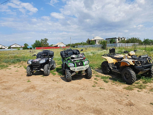 Катание на квадроциклах в Волгограде. Сервис Ultra Подарки. Подарочный сертификат на катание на квадроциклах в Волгограде. Закажите катание на квадроциклах недорого и наслаждайтесь активным отдыхом с друзьями. Выбирайте живописные маршруты для езды на квадроциклах. Сервис UltraPodarki.ru 8800-505-9530. Катание на квадроциклах, Прокат квадроциклов, езда на квадроцикле, прокат квадроциклов Волгоград, катание на квадроциклах Волгоград, Катание на квадроциклах зимой, Катание на квадроциклах летом, Сертификат на катание на квадроциклах 

