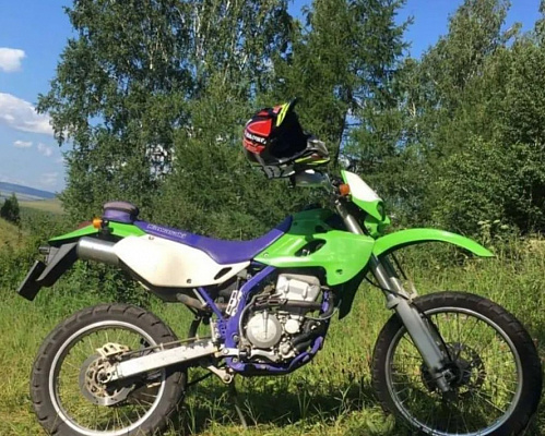 Катание на мотоцикле в Волгограде. ULTRA ПОДАРКИ. Купить катание на мотоцикле в Волгограде. Попробовав езду на мотоциклах, вы получите порцию адреналина и невероятные эмоции. Сервис: UltraPodarki.ru 8 800 505 95 30.. Катание на мотоцикле в Волгограде, прокат мотоциклов Волгоград, катание на мотоциклах, прокат мотоцикла, езда на мотоцикле Волгоград, езда на мотоцикле, мотопрогулка Волгоград, мотопрогулка, поездки на байке, личный мотоцикл, катание на мотоцикле, мотоциклетный шлем, увлечение поездками на мотоцикле, пристрастие к мотоциклам, сертификат на поездку на мотоцикле, прокатиться на мотоцикле, мото-транспорт, мото-треки, мото-поездки, езда на мотоцикле в Волгограде, катание на мотоцикле в Волгограде, мотоклуб в Волгограде
