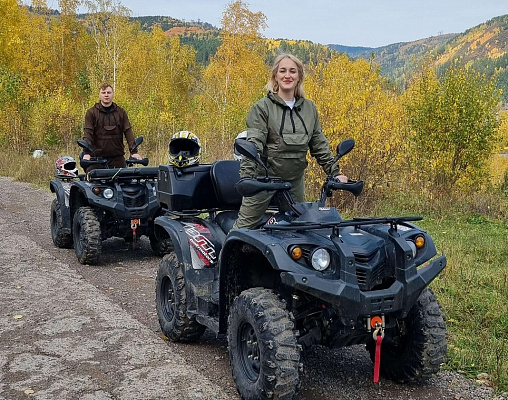 Прокат квадроциклов летом в Волгограде. Сервис Ultra Подарки. Подарочный сертификат на прокат квадроциклов летом и зимой в Волгограде. Закажите катание на квадроциклах недорого и наслаждайтесь активным отдыхом с друзьями. Выбирайте живописные маршруты для езды на квадроциклах. Сервис UltraPodarki.ru 8800-505-9530. Катание на квадроциклах, Прокат квадроциклов, езда на квадроцикле, прокат квадроциклов Волгоград, катание на квадроциклах Волгоград, Катание на квадроциклах зимой, Катание на квадроциклах летом, Сертификат на катание на квадроциклах 

