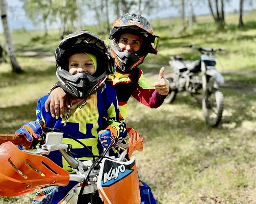 Катание на мотоцикле в Волгограде. ULTRA ПОДАРКИ. Купить катание на мотоцикле в Волгограде. Попробовав езду на мотоциклах, вы получите порцию адреналина и невероятные эмоции. Сервис: UltraPodarki.ru 8 800 505 95 30.. Катание на мотоцикле в Волгограде, прокат мотоциклов Волгоград, катание на мотоциклах, прокат мотоцикла, езда на мотоцикле Волгоград, езда на мотоцикле, мотопрогулка Волгоград, мотопрогулка, поездки на байке, личный мотоцикл, катание на мотоцикле, мотоциклетный шлем, увлечение поездками на мотоцикле, пристрастие к мотоциклам, сертификат на поездку на мотоцикле, прокатиться на мотоцикле, мото-транспорт, мото-треки, мото-поездки, езда на мотоцикле в Волгограде, катание на мотоцикле в Волгограде, мотоклуб в Волгограде
