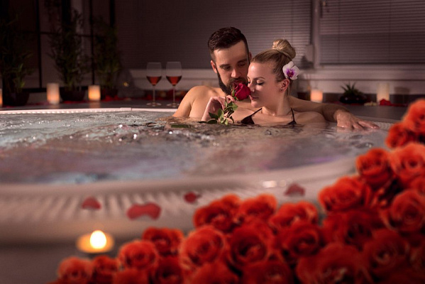 Романтическое свидание в СПА в Волгограде. Ultra Подарки. Купить романтическое свидание в СПА в Волгограде. Подарите самым близким незабываемые моменты и признайтесь в искренних чувствах. Сервис UltraPodarki.ru 8-800-505-95-30. Романтическое свидание в СПА в Волгограде, свидание в Волгограде, свидание в СПА, сертификат на свидание в СПА, сертификат на свидание в Волгограде, купить свидание, купить свидание Волгоград, первое свидание, девушка свидание, СПА, романтическое СПА, романтический вечер, романтические любимому