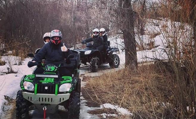 Катание на квадроциклах в Волгограде. Сервис Ultra Подарки. Подарочный сертификат на катание на квадроциклах в Волгограде. Закажите катание на квадроциклах недорого и наслаждайтесь активным отдыхом с друзьями. Выбирайте живописные маршруты для езды на квадроциклах. Сервис UltraPodarki.ru 8800-505-9530. Катание на квадроциклах, Прокат квадроциклов, езда на квадроцикле, прокат квадроциклов Волгоград, катание на квадроциклах Волгоград, Катание на квадроциклах зимой, Катание на квадроциклах летом, Сертификат на катание на квадроциклах 

