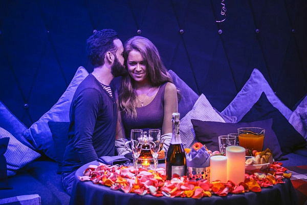 Романтическое свидание в кинотеатре в Волгограде. Ultra Подарки. Купить романтическое свидание в кинотеатре в Волгограде. Подарите самым близким незабываемые моменты и признайтесь в искренних чувствах. Сервис UltraPodarki.ru 8-800-505-95-30. Романтическое свидание в кинотеатре в Волгограде, свидание в Волгограде, свидание в кинотеатре, сертификат на свидание в кинотеатре, сертификат на свидание в Волгограде, купить свидание, купить свидание Волгоград, первое свидание, девушка свидание, хороший кинотеатре, романтический кинотеатре, романтический вечер, романтический ужин, романтические любимому, романтическая музыка