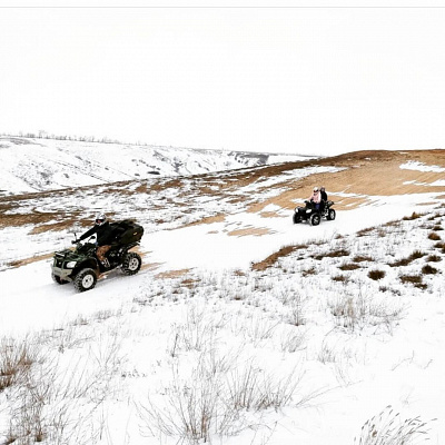 Катание на квадроциклах в Волгограде. Сервис Ultra Подарки. Подарочный сертификат на катание на квадроциклах в Волгограде. Закажите катание на квадроциклах недорого и наслаждайтесь активным отдыхом с друзьями. Выбирайте живописные маршруты для езды на квадроциклах. Сервис UltraPodarki.ru 8800-505-9530. Катание на квадроциклах, Прокат квадроциклов, езда на квадроцикле, прокат квадроциклов Волгоград, катание на квадроциклах Волгоград, Катание на квадроциклах зимой, Катание на квадроциклах летом, Сертификат на катание на квадроциклах 

