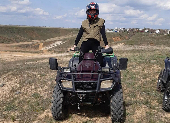 Катание на квадроциклах в Волгограде. Сервис Ultra Подарки. Подарочный сертификат на катание на квадроциклах в Волгограде. Закажите катание на квадроциклах недорого и наслаждайтесь активным отдыхом с друзьями. Выбирайте живописные маршруты для езды на квадроциклах. Сервис UltraPodarki.ru 8800-505-9530. Катание на квадроциклах, Прокат квадроциклов, езда на квадроцикле, прокат квадроциклов Волгоград, катание на квадроциклах Волгоград, Катание на квадроциклах зимой, Катание на квадроциклах летом, Сертификат на катание на квадроциклах 

